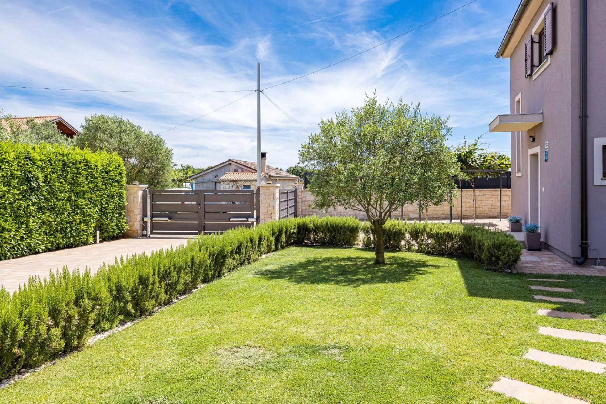 Villa Roma Near Pula For 6 People With Private Pool Jadreski Екстер'єр фото